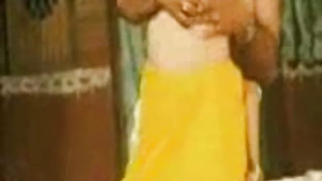 बड़े का उपयोग करता है करने के लिए दोनों हिंदी में सेक्सी बीएफ मूवी छेद को भरने