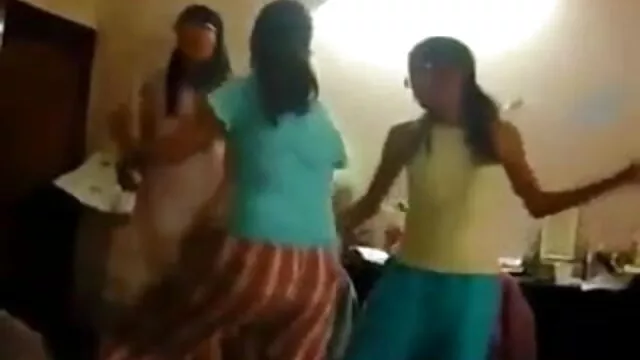 लोरेना बीएफ सेक्सी मूवी मूवी बड़ा मुर्गा पर बैठता है