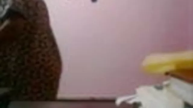 बड़े पैमाने पर सेक्सी बीएफ हिंदी मूवी गैंगबैंग अश्लील शो के साथ युवा