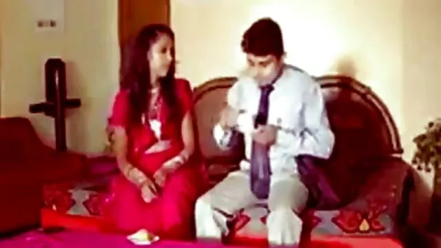 छोटे एक्स एक्स एक्स सेक्सी मूवी बीएफ स्तन एशियाई कुतिया दर्ज हो जाता है के रूप में वह च