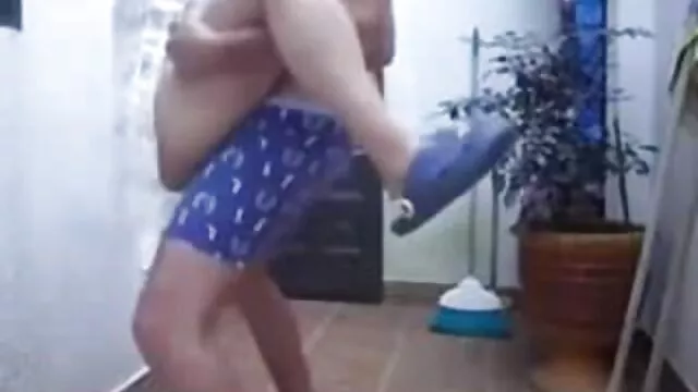 बड़े स्तन माँ दोनों बीएफ सेक्सी मूवी वीडियो पक्षों से दो लंड लेता है