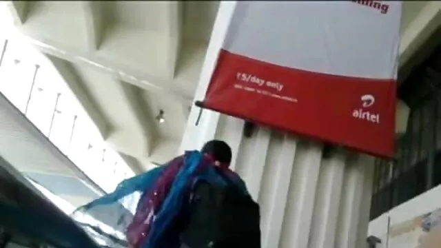 धूम्रपान एक सिगरेट बन्द अंग्रेजी बीएफ मूवी रखो और मेरे भगशेफ