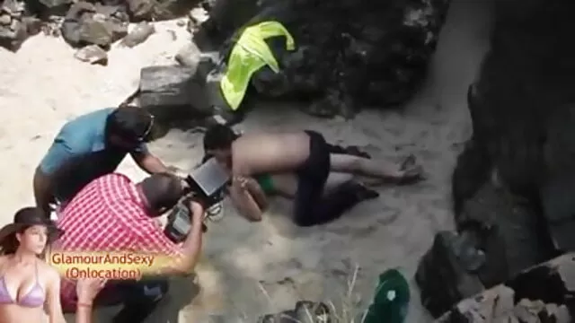 संचिका सेक्सी बीएफ अंग्रेजी मूवी सोशा उसके गुलाबी योनी की मालिश