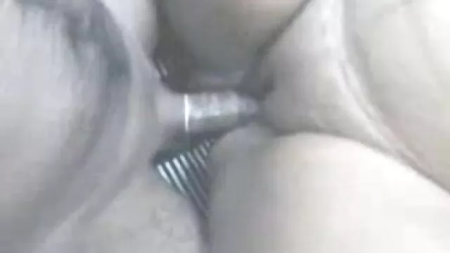 वह पुरुष बंद मरोड़ते सेक्सी बीएफ मूवी उसके बड़े मुर्गा