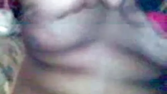 एक विशाल मुर्गा सेक्सी बीएफ फिल्म मूवी पर ले जाता है