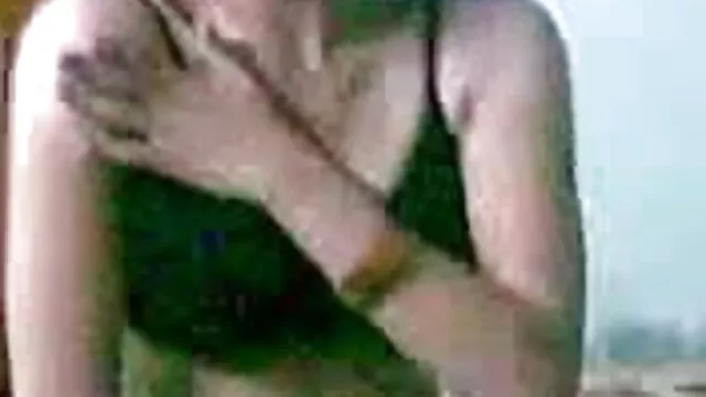 सींग का बना सेक्सी मूवी बीएफ मूवी हुआ छात्र उसे शिक्षक के लिए पैसे