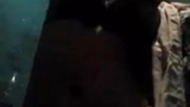 अमीर फूहड़ बीएफ सेक्सी मूवी चाहिए गंदा मैकेनिक