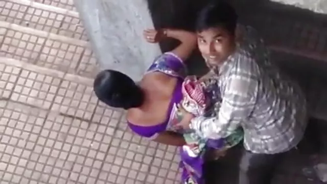 बाथरूम में सेक्सी बीएफ मूवी एचडी साबुन छींकने की मालिश