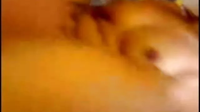 काले ओलिविया लेह स्ट्रिप्स और खुद को सेक्स बीएफ सेक्सी ओपन मूवी के खिलौने के साथ हो जाता है