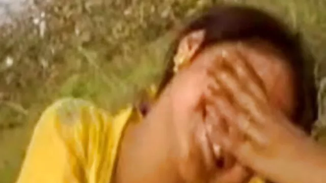 प्यारा चुंबन सनी देओल की बीएफ सेक्सी मूवी लड़की