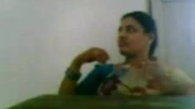 गर्म बीएफ ब्लू मूवी शौकिया गोरा उसे गुदा नहर हो जाता है