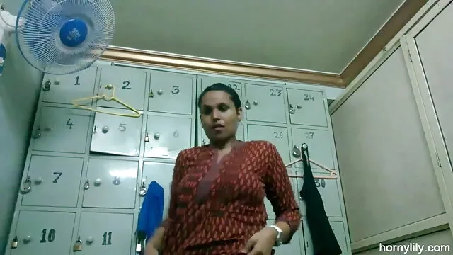 धोखा दे किशोर उसके बीएफ सेक्सी पिक्चर हिंदी मूवी पति का सबसे अच्छा दोस्त उड़ रहा था!