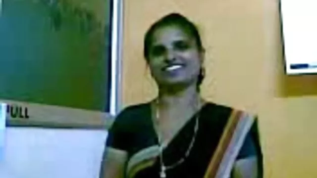 एशियाई किशोर उसे बीएफ सेक्सी मूवी मूवी दिखाता है जहां वह यह चाहता है