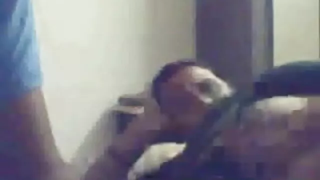 मिया उसे बिल्ली सोफे पर गड़बड़ सेक्सी बीएफ एचडी मूवी हो जाता है